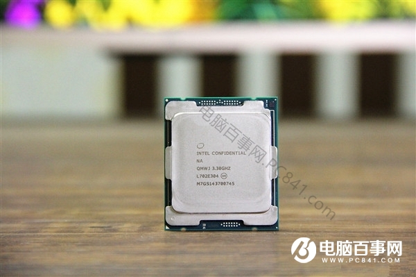 i9 7900X和R7 1800X哪个好 i9-7900X对比R7-1800X评测