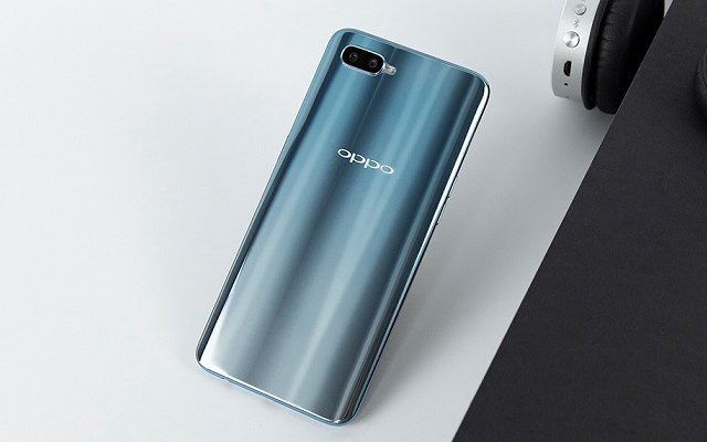 OPPO R15X图赏：高颜值水滴屏 91%屏占比