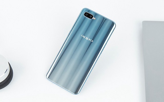 OPPO R15X图赏：高颜值水滴屏 91%屏占比