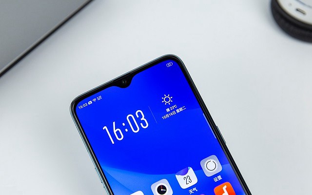 OPPO R15X图赏：高颜值水滴屏 91%屏占比